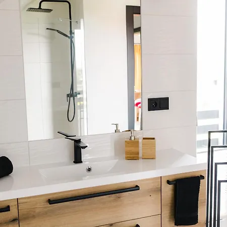 Na Wyłączność ,bania Z Jacuzzi. Góry, Jezioro, Las. Dom wakacyjny *