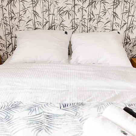 Dom wakacyjny Na Wyłączność ,bania Z Jacuzzi. Góry, Jezioro, Las. *