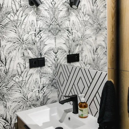 Dom wakacyjny Na Wyłączność ,bania Z Jacuzzi. Góry, Jezioro, Las. *