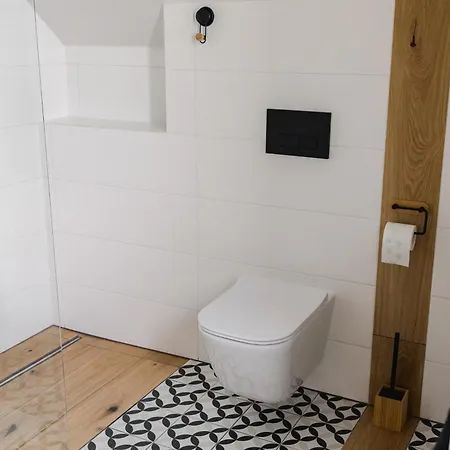 Na Wyłączność ,bania Z Jacuzzi. Góry, Jezioro, Las.