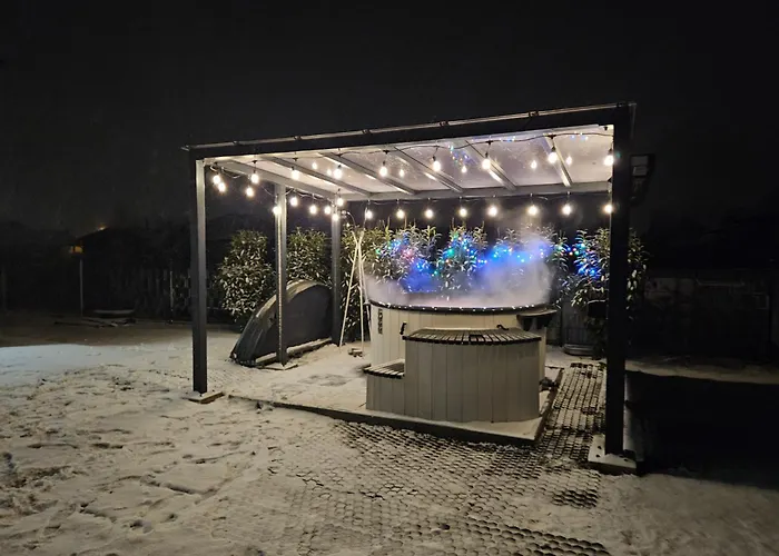 Na Wylacznosc ,bania Z Jacuzzi. Gory, Jezioro, Las. *