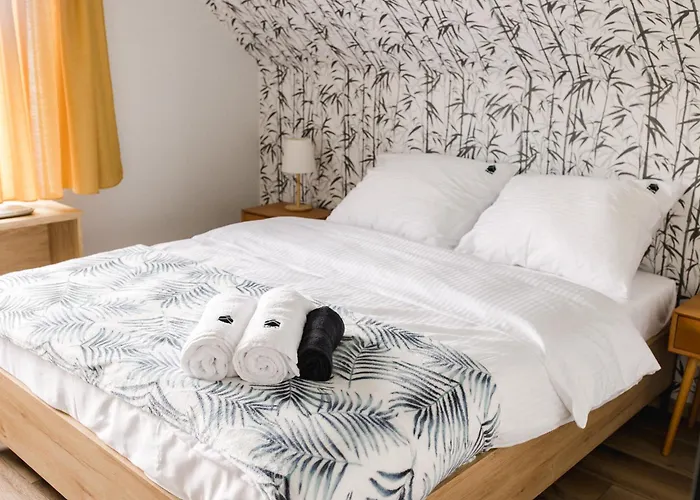 Na Wylacznosc ,bania Z Jacuzzi. Gory, Jezioro, Las. Tatil Evi *