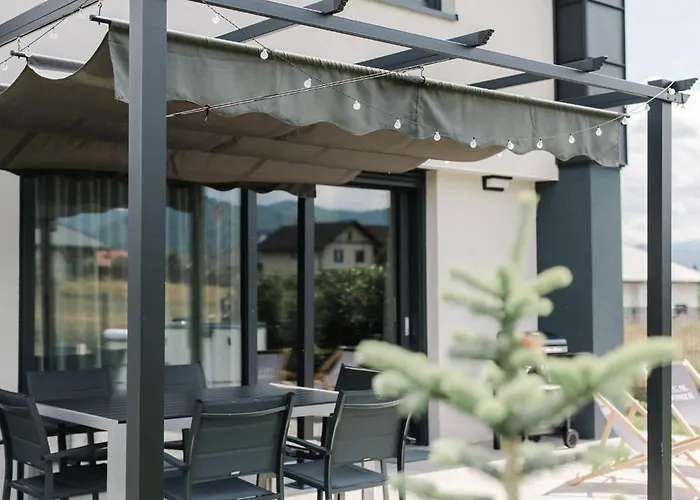 Na Wylacznosc ,bania Z Jacuzzi. Gory, Jezioro, Las. *