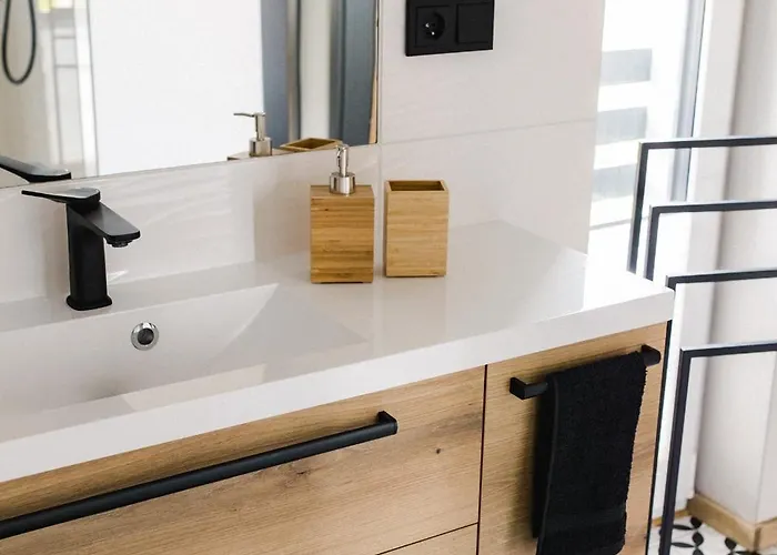 Na Wylacznosc ,bania Z Jacuzzi. Gory, Jezioro, Las.