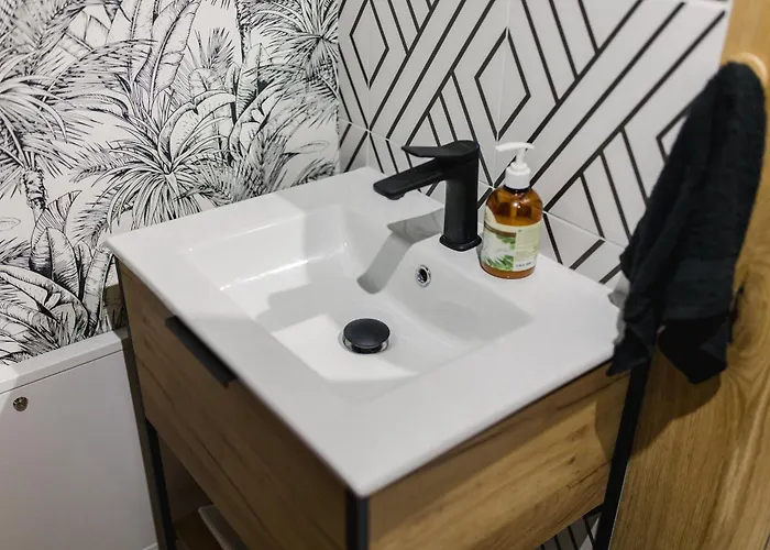 Ferienhaus Na Wylacznosc ,bania Z Jacuzzi. Gory, Jezioro, Las. Lesna (Zywiec)