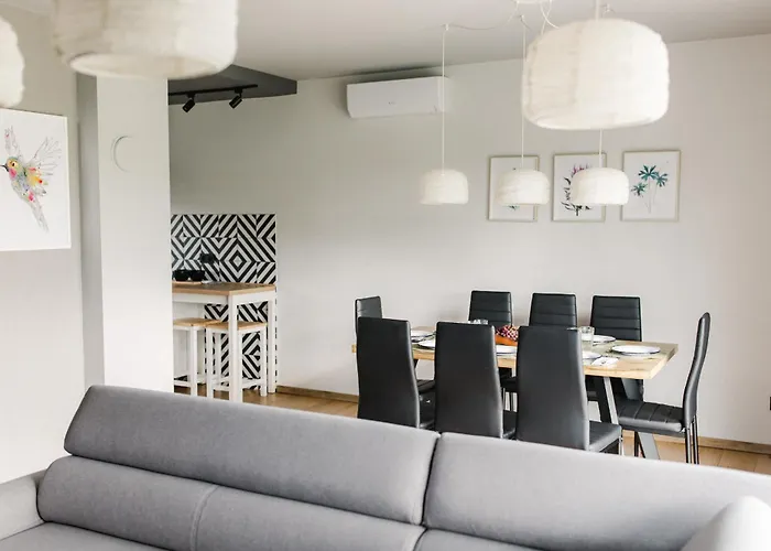 Na Wylacznosc ,bania Z Jacuzzi. Gory, Jezioro, Las. *