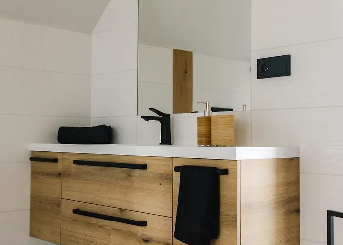 Na Wylacznosc ,bania Z Jacuzzi. Gory, Jezioro, Las.