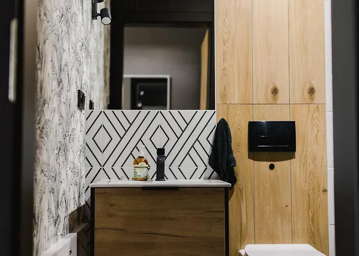 Na Wylacznosc ,bania Z Jacuzzi. Gory, Jezioro, Las. Ferienhaus