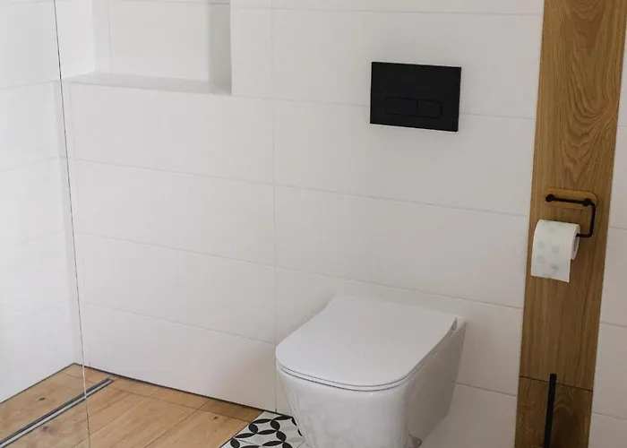 Na Wylacznosc ,bania Z Jacuzzi. Gory, Jezioro, Las.