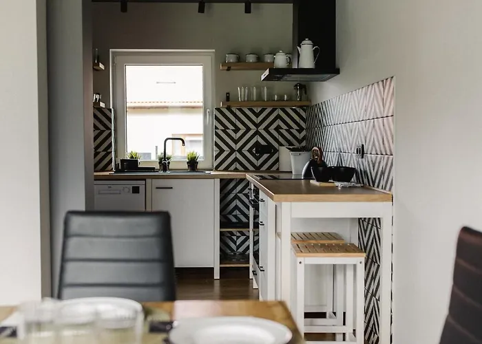 Tatil Evi Na Wylacznosc ,bania Z Jacuzzi. Gory, Jezioro, Las.